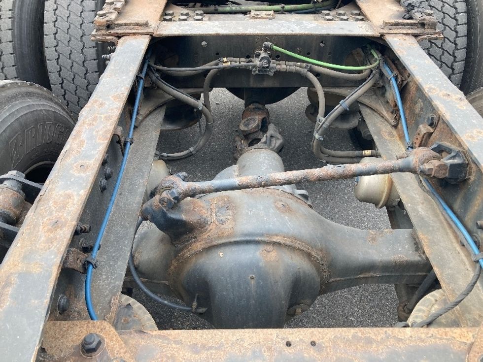 Day Cab Tractor-Heavy Duty Tractors-Freightliner-2018-T12664ST-Fitchburg-MA-512,021\n\t\tmiles-$ 38,750 - Image 6