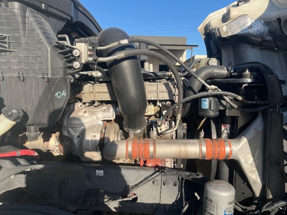 Day Cab Tractor-Heavy Duty Tractors-Freightliner-2018-T12664ST-Fontana-CA-302,661\n\t\tmiles-$ 45,750 - Image 15