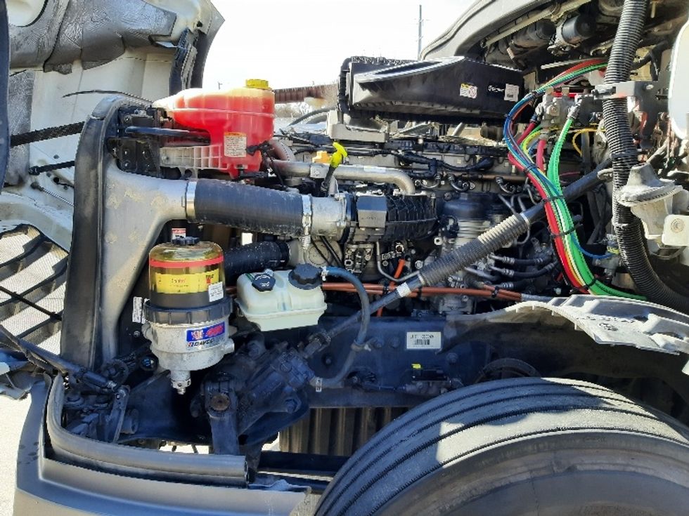 Day Cab Tractor-Heavy Duty Tractors-Freightliner-2018-T12664ST-Fort Worth-TX-320,327\n\t\tmiles-$ 47,250 - Image 16