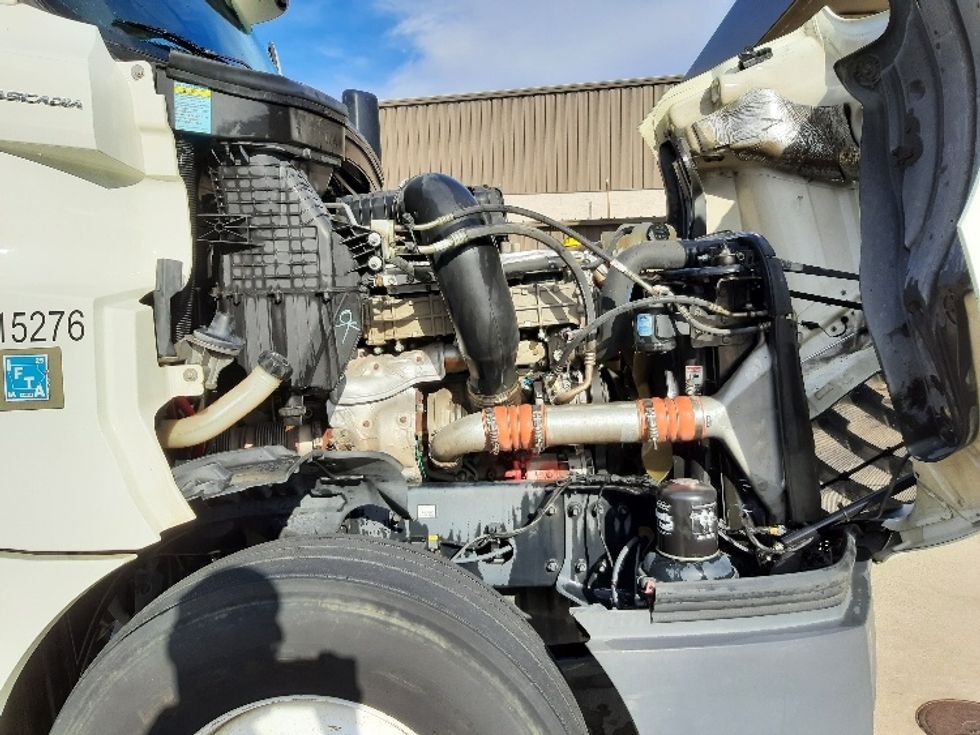 Day Cab Tractor-Heavy Duty Tractors-Freightliner-2018-T12664ST-Fort Worth-TX-405,598\n\t\tmiles-$ 42,750 - Image 15