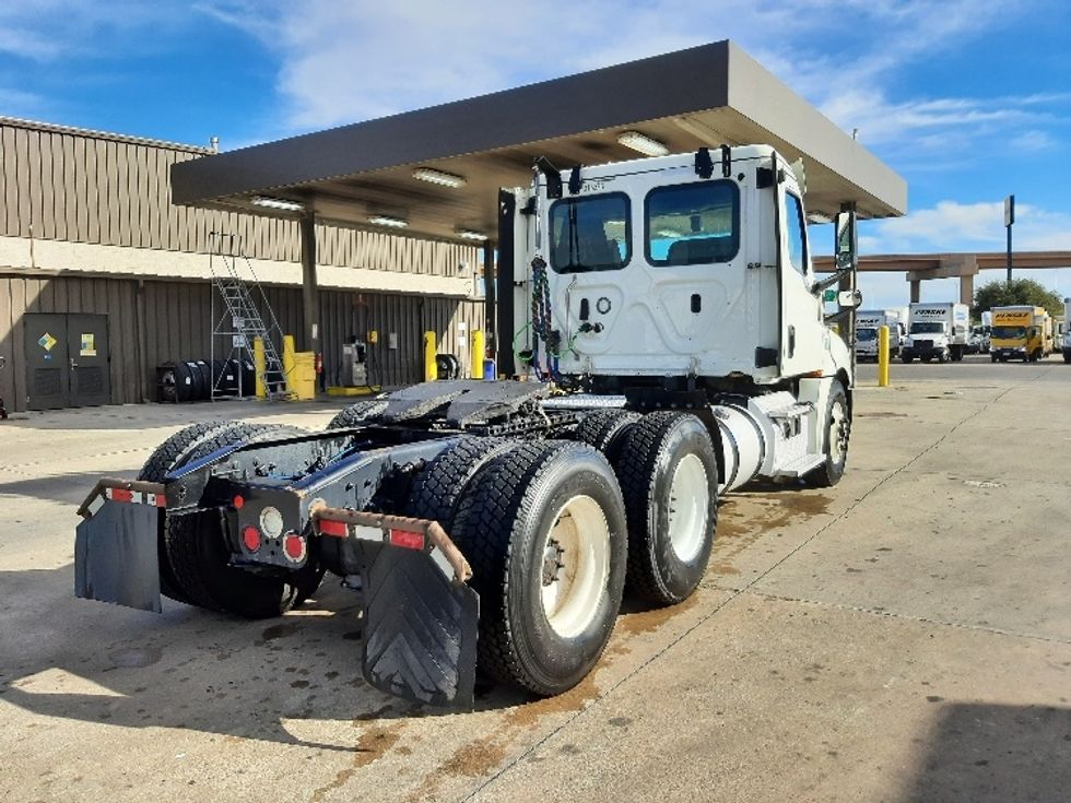 Day Cab Tractor-Heavy Duty Tractors-Freightliner-2018-T12664ST-Fort Worth-TX-405,598\n\t\tmiles-$ 42,750 - Image 7