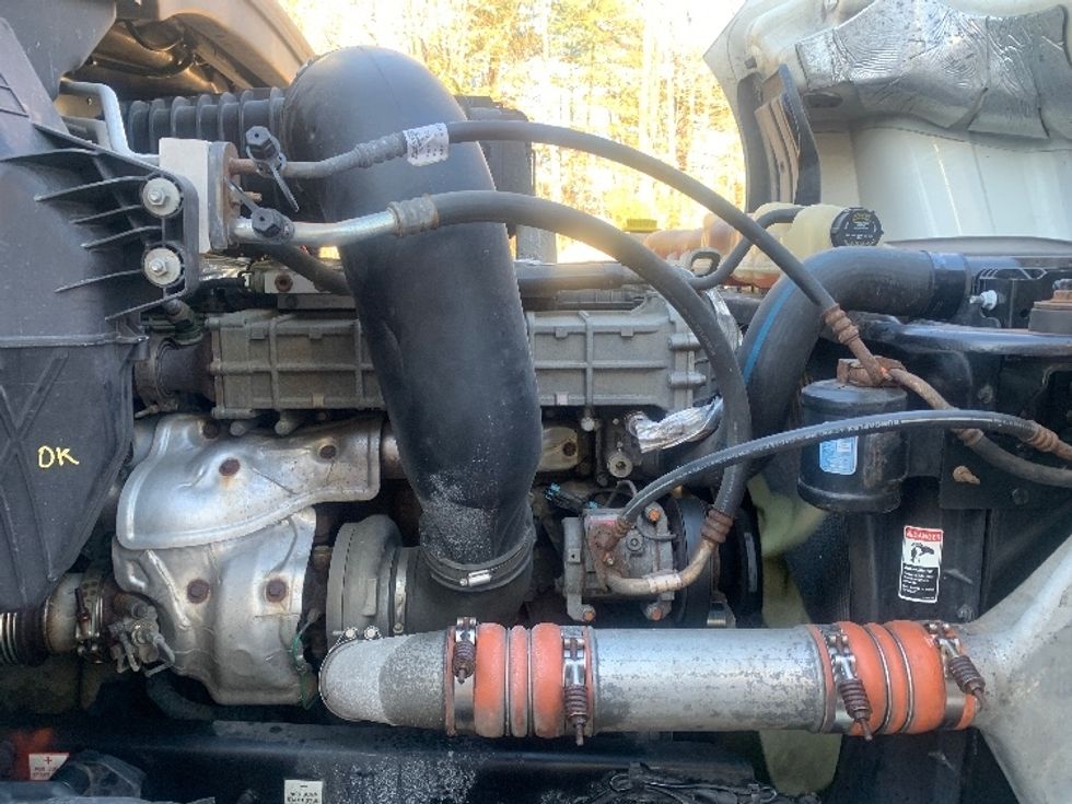 Day Cab Tractor-Heavy Duty Tractors-Freightliner-2018-T12664ST-Franklin-MA-293,956\n\t\tmiles-$ 48,250 - Image 15