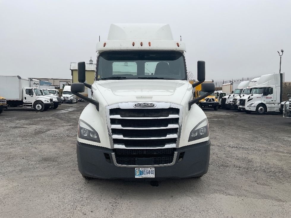 Day Cab Tractor-Heavy Duty Tractors-Freightliner-2018-T12664ST-Frederick-MD-449,884\n\t\tmiles-$ 41,000 - Image 2