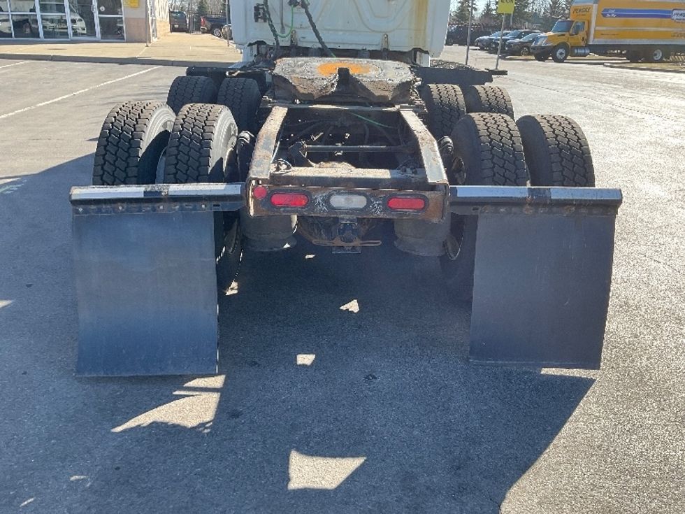 Day Cab Tractor-Heavy Duty Tractors-Freightliner-2018-T12664ST-Fredonia-NY-480,051\n\t\tmiles-$ 34,750 - Image 22