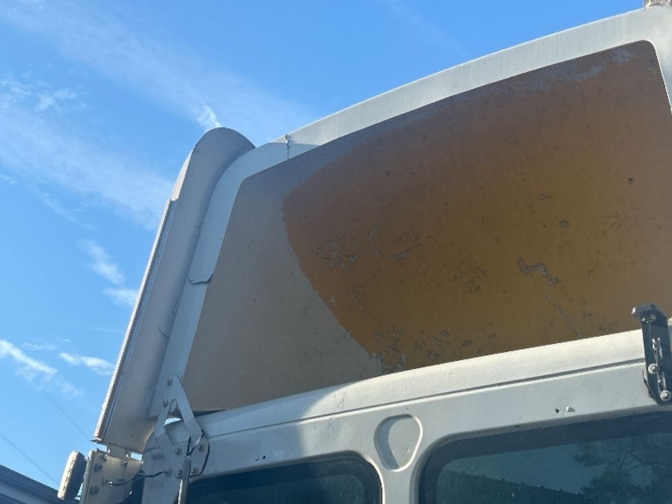 Day Cab Tractor-Heavy Duty Tractors-Freightliner-2018-T12664ST-Gainesville-FL-463,436\n\t\tmiles-$ 39,000 - Image 18