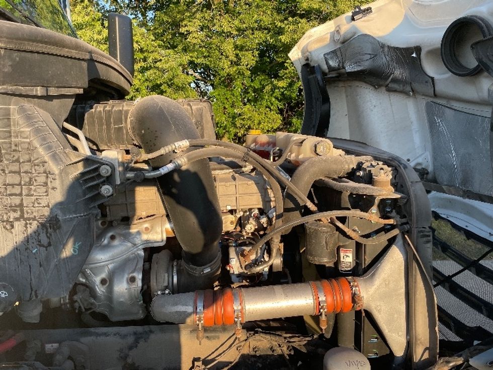 Day Cab Tractor-Heavy Duty Tractors-Freightliner-2018-T12664ST-Goshen-IN-438,652\n\t\tmiles-$ 45,750 - Image 15