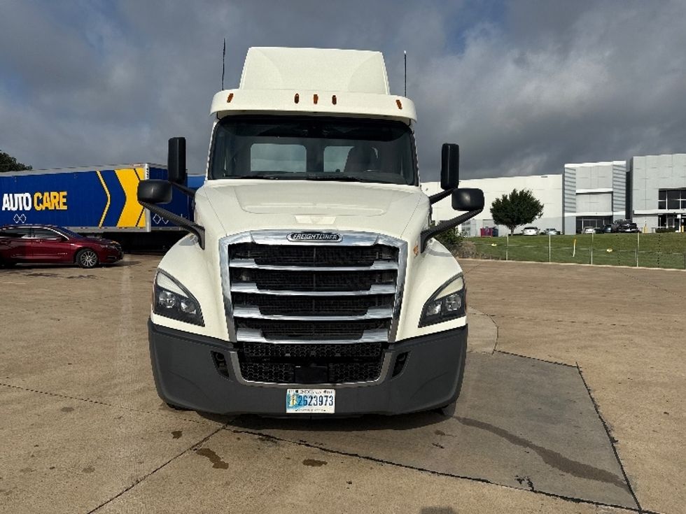 Day Cab Tractor-Heavy Duty Tractors-Freightliner-2018-T12664ST-Grand Prairie-TX-501,392\n\t\tmiles-$ 40,750 - Image 2