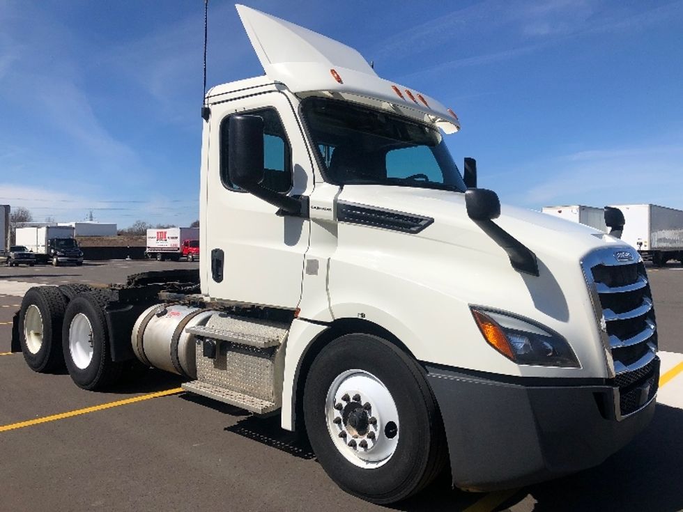 Your Next Used 2018 Freightliner T12664ST, 317154, Is For Sale And