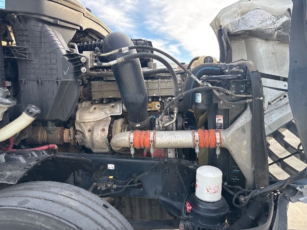 Day Cab Tractor-Heavy Duty Tractors-Freightliner-2018-T12664ST-Greeley-CO-308,661\n\t\tmiles-$ 49,000 - Image 15