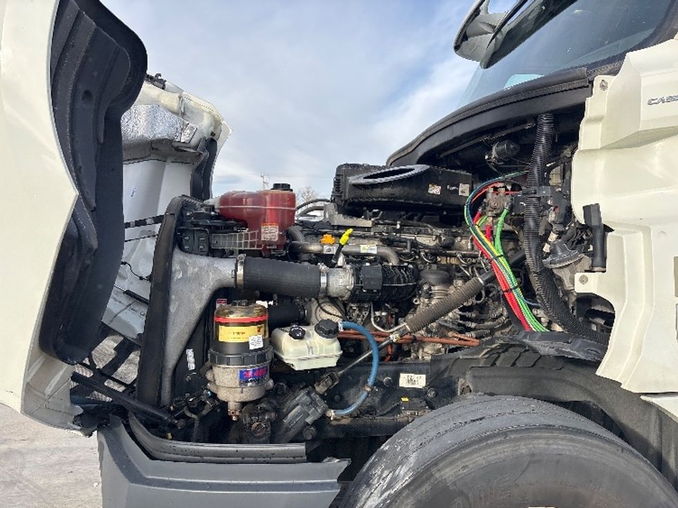 Day Cab Tractor-Heavy Duty Tractors-Freightliner-2018-T12664ST-Greeley-CO-308,661\n\t\tmiles-$ 49,000 - Image 16