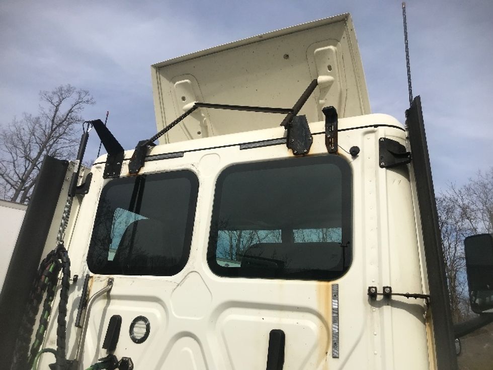 Day Cab Tractor-Heavy Duty Tractors-Freightliner-2018-T12664ST-Harrisburg-PA-366,802\n\t\tmiles-$ 44,250 - Image 21
