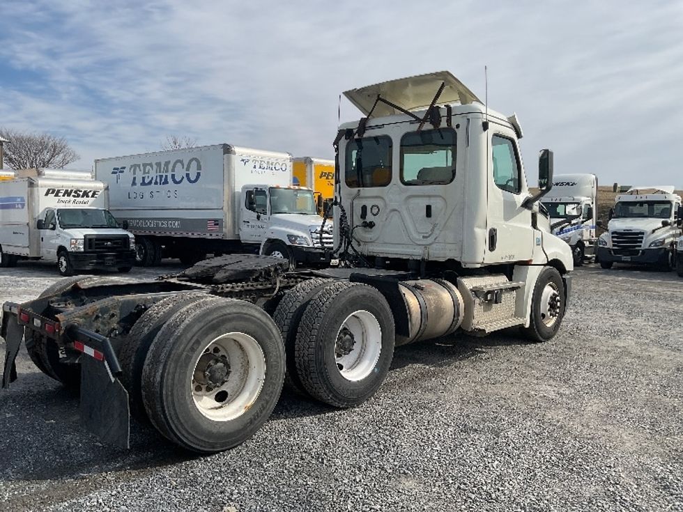 Day Cab Tractor-Heavy Duty Tractors-Freightliner-2018-T12664ST-Harrisburg-PA-440,406\n\t\tmiles-$ 41,250 - Image 7