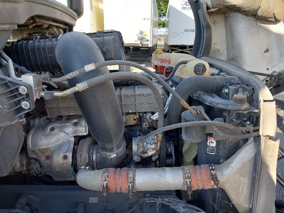 Day Cab Tractor-Heavy Duty Tractors-Freightliner-2018-T12664ST-Harrisburg-PA-705,485\n\t\tmiles-$ 27,500 - Image 15
