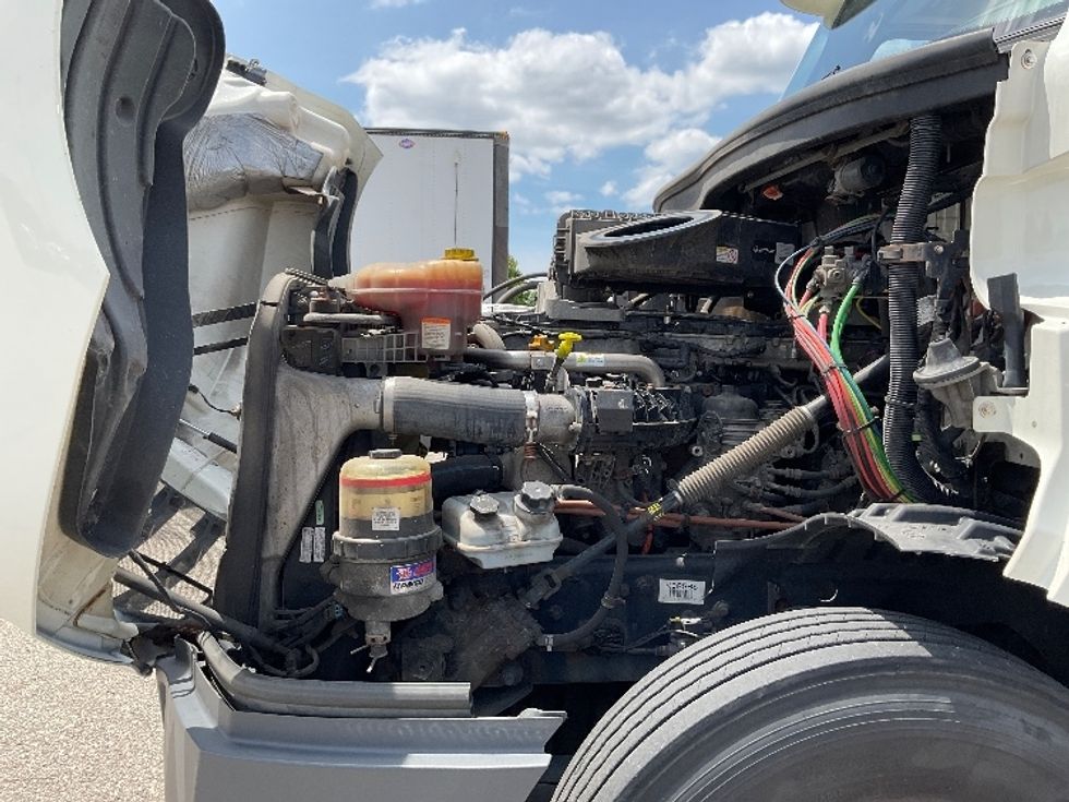 Day Cab Tractor-Heavy Duty Tractors-Freightliner-2018-T12664ST-Holland-MI-351,149\n\t\tmiles-$ 48,750 - Image 16