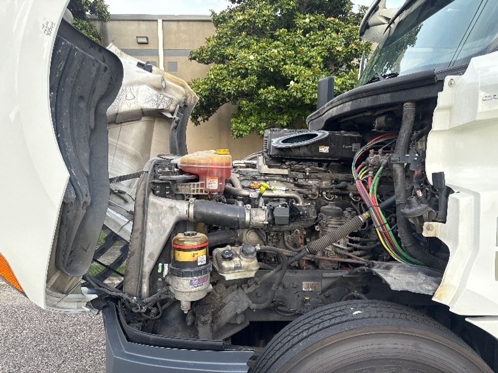 Day Cab Tractor-Heavy Duty Tractors-Freightliner-2018-T12664ST-Homewood-AL-474,541\n\t\tmiles-$ 40,500 - Image 16