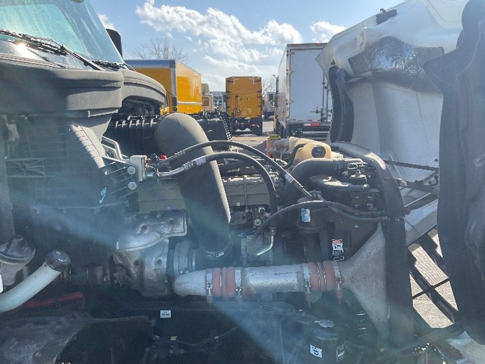 Day Cab Tractor-Heavy Duty Tractors-Freightliner-2018-T12664ST-Indianapolis-IN-253,900\n\t\tmiles-$ 45,000 - Image 15