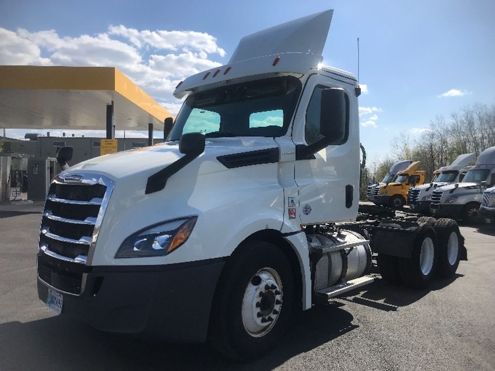 Day Cab Tractor-Heavy Duty Tractors-Freightliner-2018-T12664ST-Jessup-PA-356,033\n\t\tmiles-$ 45,500 - Image 3