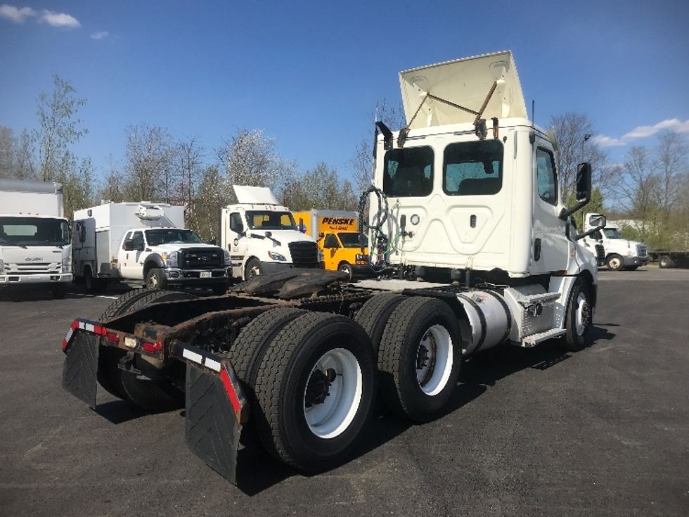 Day Cab Tractor-Heavy Duty Tractors-Freightliner-2018-T12664ST-Jessup-PA-356,033\n\t\tmiles-$ 45,500 - Image 7