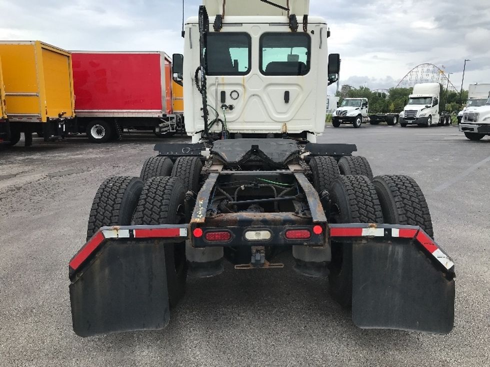 Day Cab Tractor-Heavy Duty Tractors-Freightliner-2018-T12664ST-Kansas City-MO-340,910\n\t\tmiles-$ 53,750 - Image 6