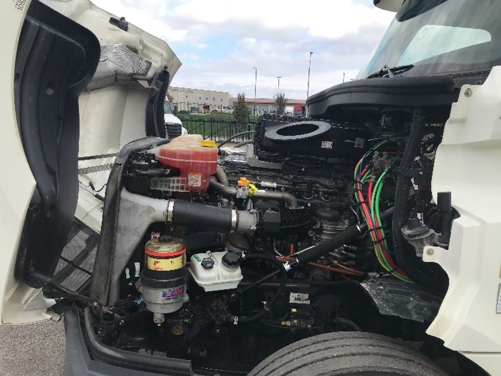 Day Cab Tractor-Heavy Duty Tractors-Freightliner-2018-T12664ST-Kansas City-MO-431,842\n\t\tmiles-$ 40,500 - Image 16