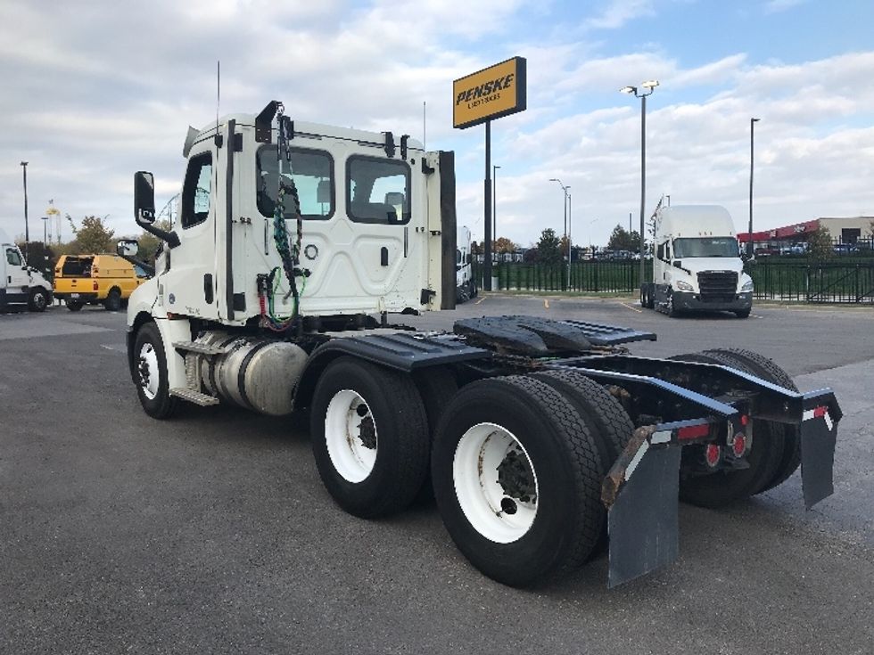 Day Cab Tractor-Heavy Duty Tractors-Freightliner-2018-T12664ST-Kansas City-MO-725,756\n\t\tmiles-$ 22,250 - Image 5
