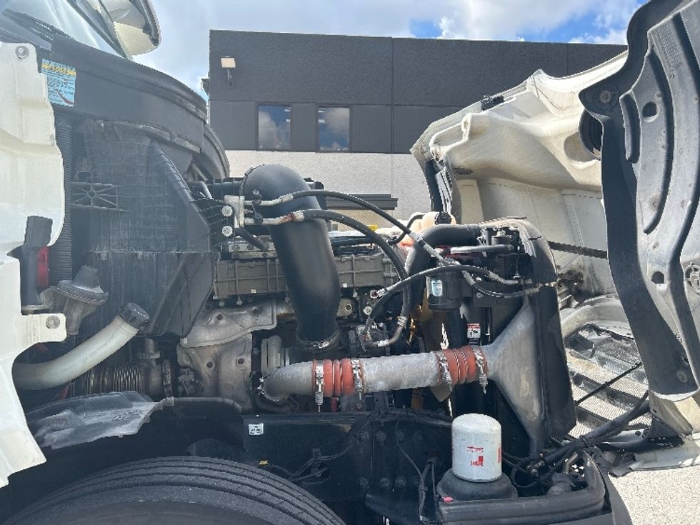 Day Cab Tractor-Heavy Duty Tractors-Freightliner-2018-T12664ST-Katy-TX-368,002\n\t\tmiles-$ 45,000 - Image 15