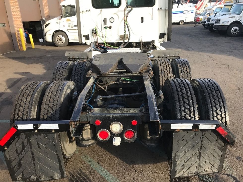 Day Cab Tractor-Heavy Duty Tractors-Freightliner-2018-T12664ST-Kearny-NJ-203,693\n\t\tmiles-$ 53,500 - Image 6