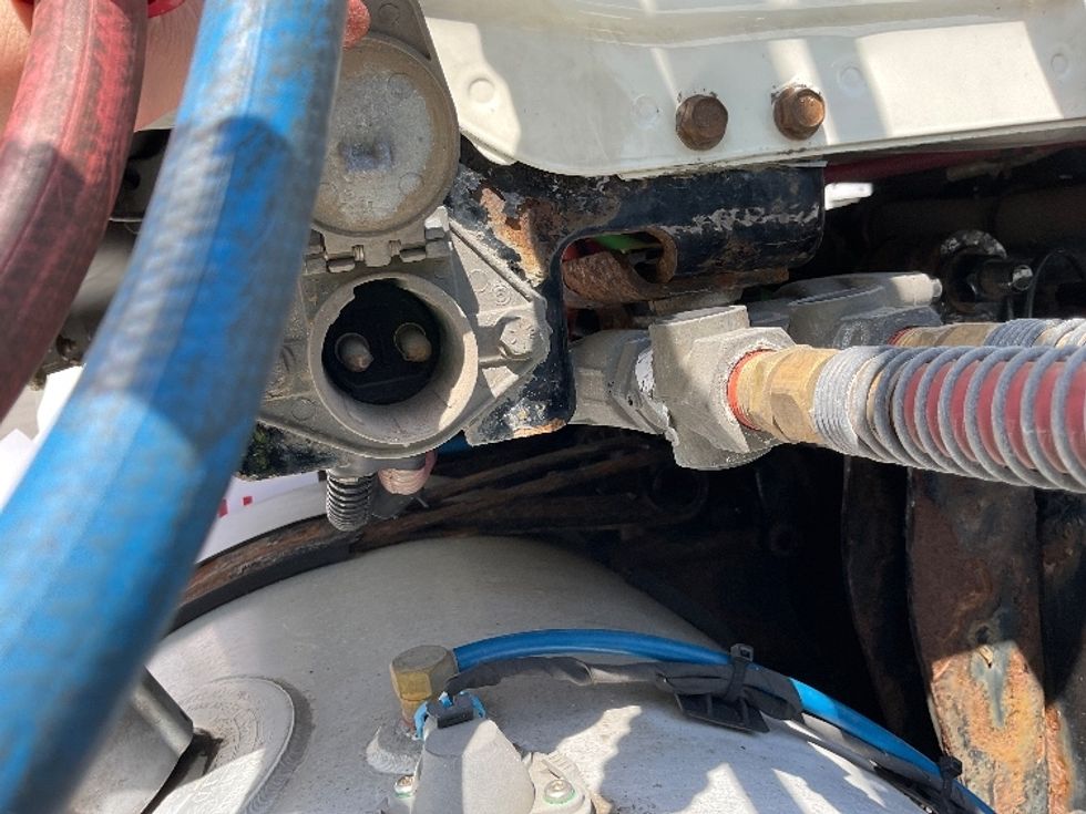 Day Cab Tractor-Heavy Duty Tractors-Freightliner-2018-T12664ST-Kentwood-MI-483,316\n\t\tmiles-$ 39,000 - Image 17