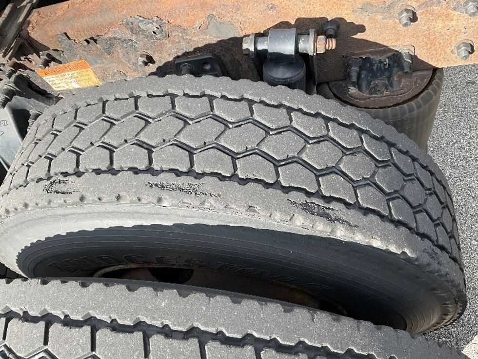 Day Cab Tractor-Heavy Duty Tractors-Freightliner-2018-T12664ST-King Of Prussia-PA-431,478\n\t\tmiles-$ 37,000 - Image 18