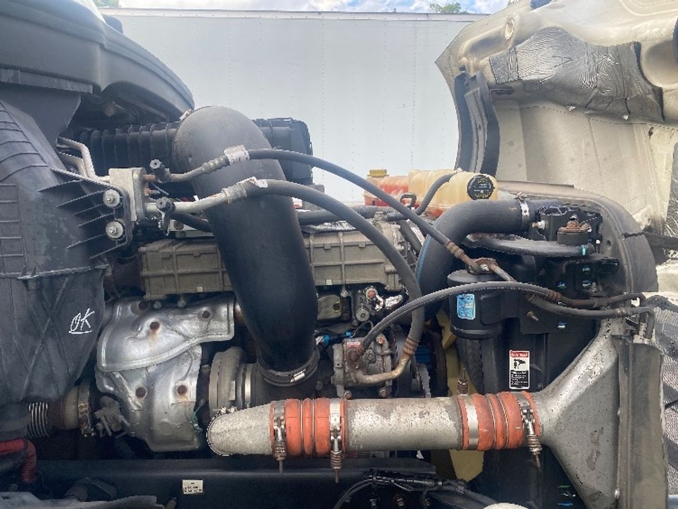 Day Cab Tractor-Heavy Duty Tractors-Freightliner-2018-T12664ST-King Of Prussia-PA-441,699\n\t\tmiles-$ 38,000 - Image 15