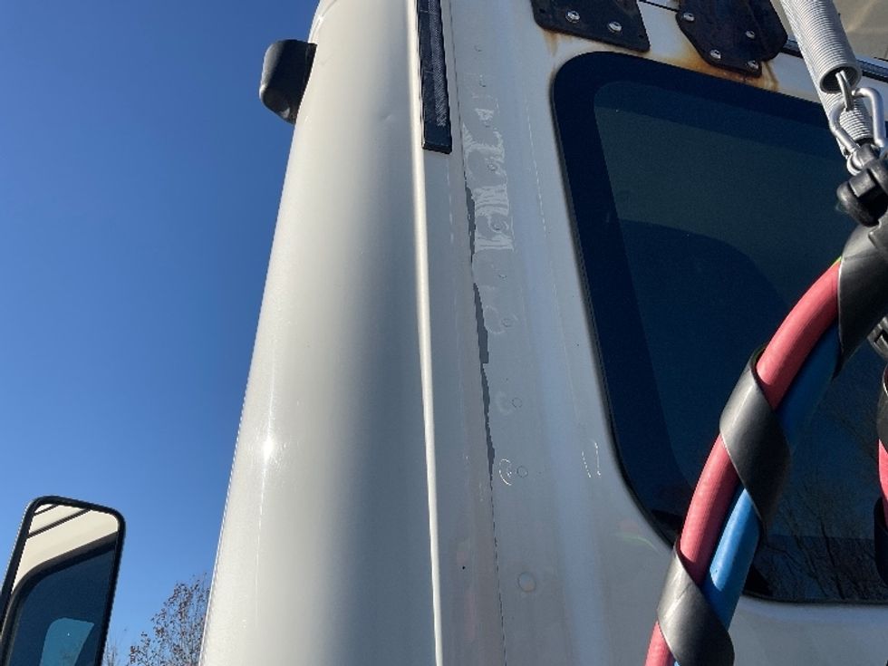 Day Cab Tractor-Heavy Duty Tractors-Freightliner-2018-T12664ST-King Of Prussia-PA-487,946\n\t\tmiles-$ 34,500 - Image 21