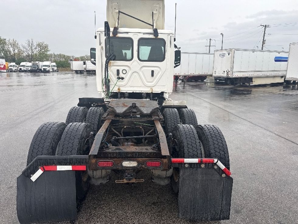 Day Cab Tractor-Heavy Duty Tractors-Freightliner-2018-T12664ST-La Porte-IN-443,215\n\t\tmiles-$ 31,250 - Image 6