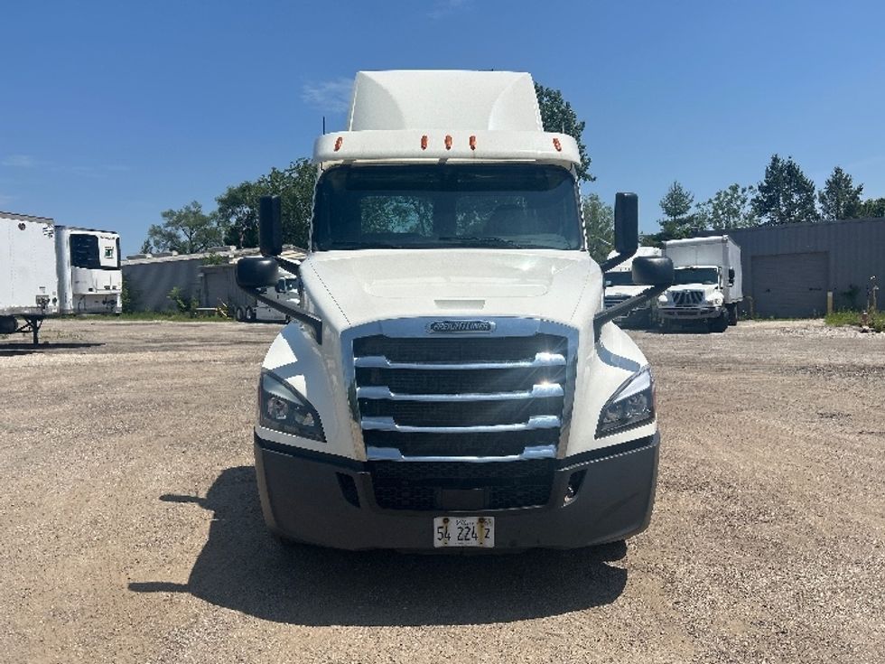 Day Cab Tractor-Heavy Duty Tractors-Freightliner-2018-T12664ST-La Porte-IN-458,118\n\t\tmiles-$ 35,000 - Image 2