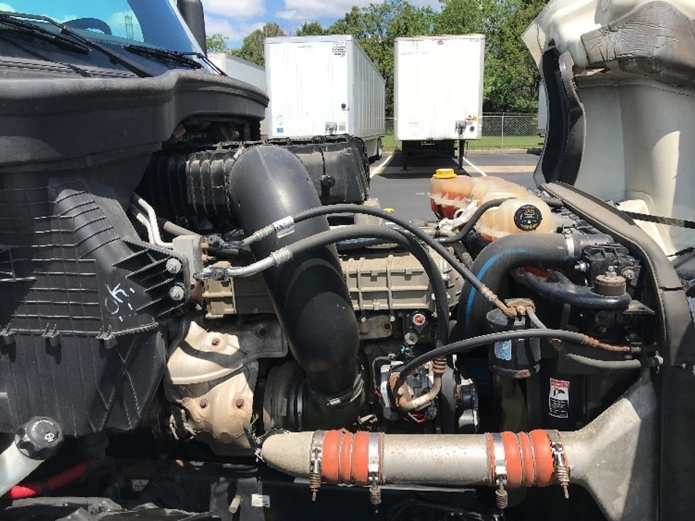 Day Cab Tractor-Heavy Duty Tractors-Freightliner-2018-T12664ST-Lancaster-PA-341,344\n\t\tmiles-$ 42,750 - Image 15