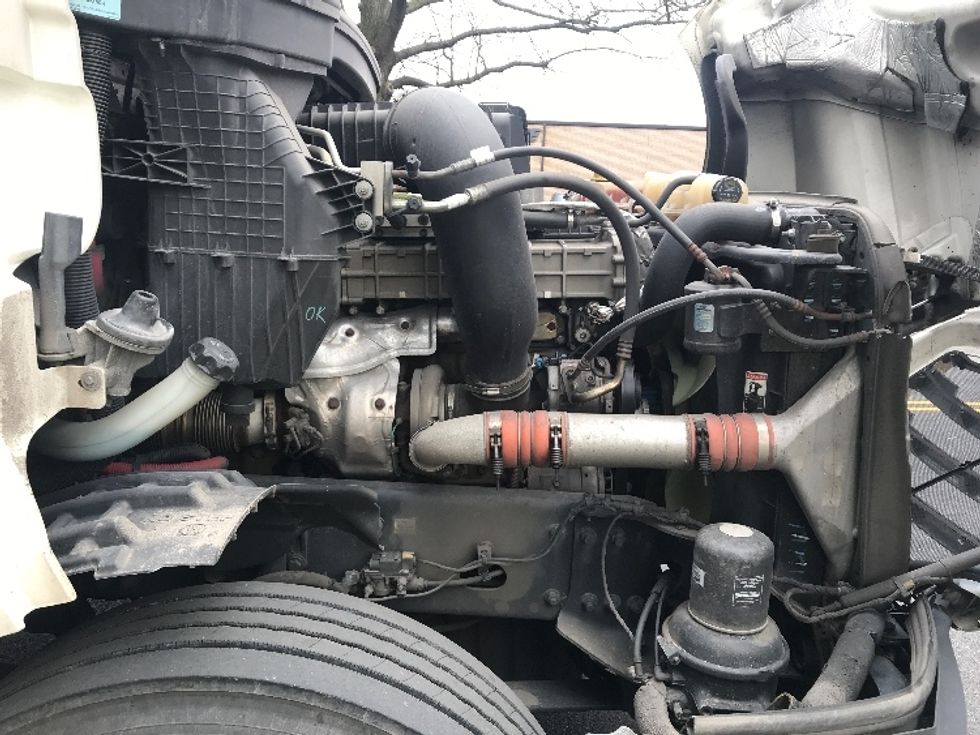 Day Cab Tractor-Heavy Duty Tractors-Freightliner-2018-T12664ST-Lancaster-PA-380,041\n\t\tmiles-$ 45,500 - Image 15