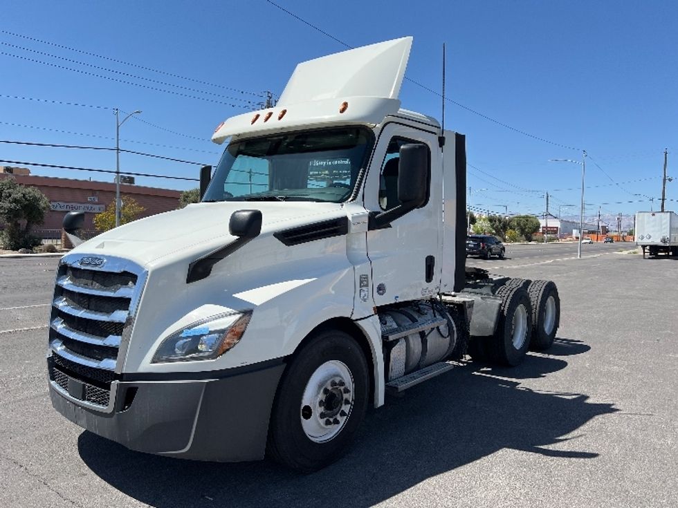 Your Next Used 2018 Freightliner T12664ST, 277612, Is For Sale And