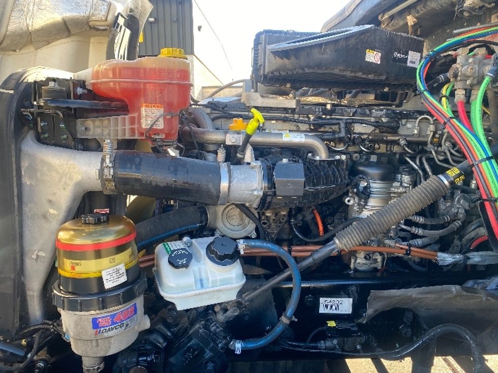 Day Cab Tractor-Heavy Duty Tractors-Freightliner-2018-T12664ST-Lubbock-TX-465,540\n\t\tmiles-$ 44,250 - Image 16