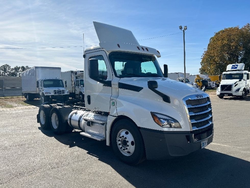 Your Next Used 2018 Freightliner T12664ST, 317146, Is For Sale And