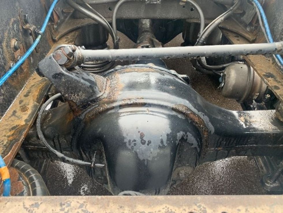 Day Cab Tractor-Heavy Duty Tractors-Freightliner-2018-T12664ST-Middlefield-OH-601,999\n\t\tmiles-$ 32,500 - Image 6