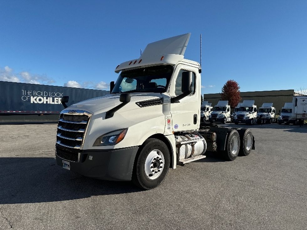 Day Cab Tractor-Heavy Duty Tractors-Freightliner-2018-T12664ST-Milwaukee-WI-503,107\n\t\tmiles-$ 41,500 - Image 3