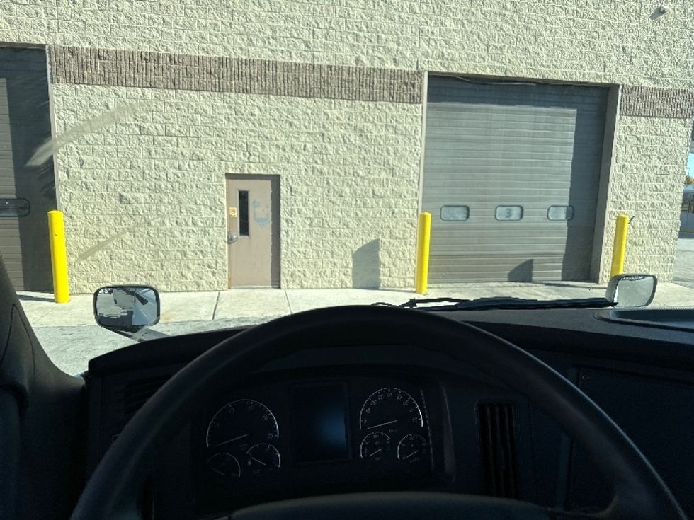 Day Cab Tractor-Heavy Duty Tractors-Freightliner-2018-T12664ST-Milwaukee-WI-506,432\n\t\tmiles-$ 41,250 - Image 11