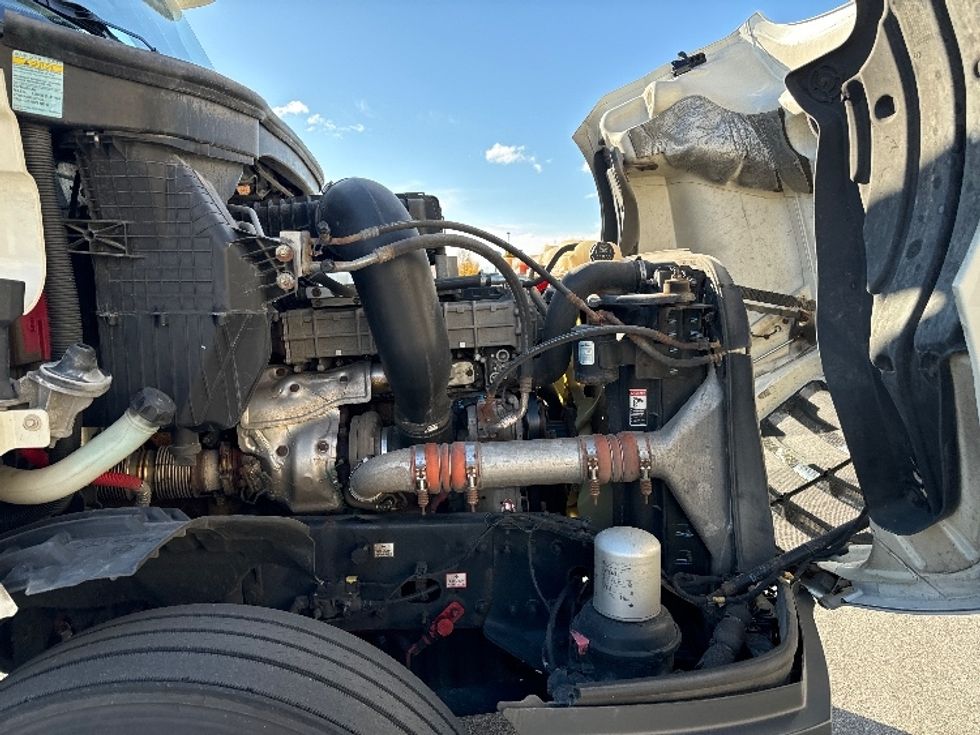 Day Cab Tractor-Heavy Duty Tractors-Freightliner-2018-T12664ST-Milwaukee-WI-525,668\n\t\tmiles-$ 39,500 - Image 14