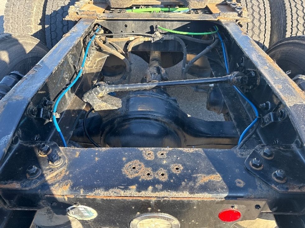 Day Cab Tractor-Heavy Duty Tractors-Freightliner-2018-T12664ST-Moberly-MO-431,113\n\t\tmiles-$ 48,750 - Image 6