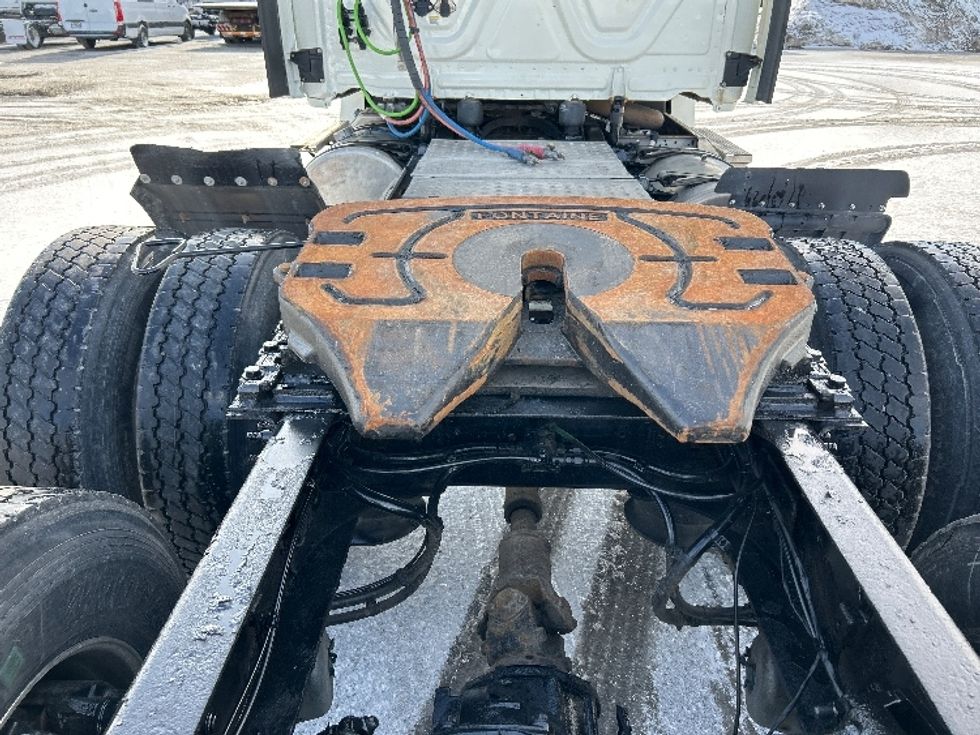 Day Cab Tractor-Heavy Duty Tractors-Freightliner-2018-T12664ST-Montreal-PQ-568,047\n\t\tkm-$ 44,000 - Image 6