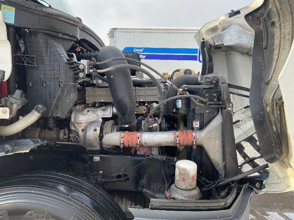 Day Cab Tractor-Heavy Duty Tractors-Freightliner-2018-T12664ST-Mount Pleasant-PA-475,432\n\t\tmiles-$ 40,000 - Image 15