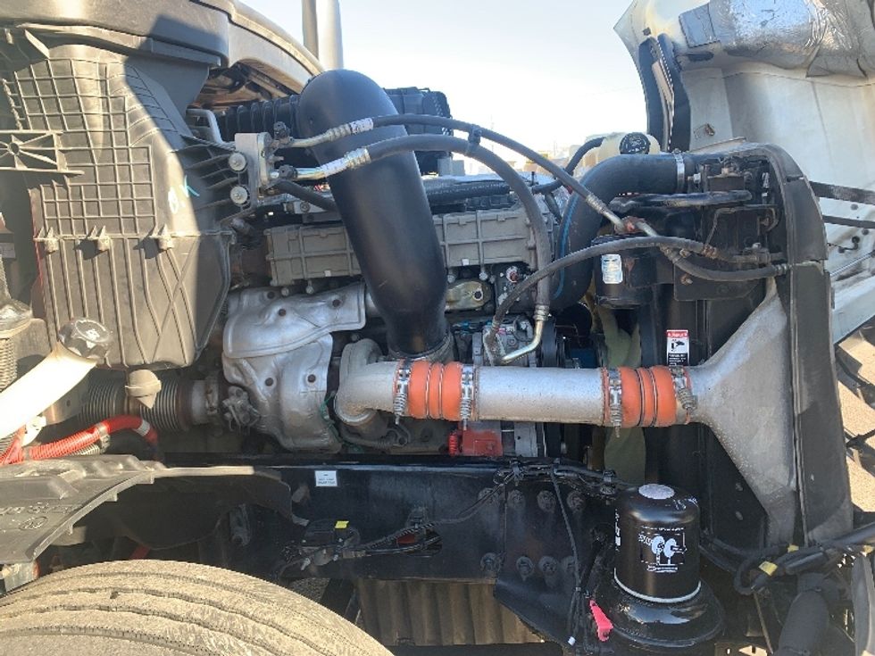 Day Cab Tractor-Heavy Duty Tractors-Freightliner-2018-T12664ST-Nashville (Mount Juliet)-TN-501,225\n\t\tmiles-$ 37,000 - Image 15