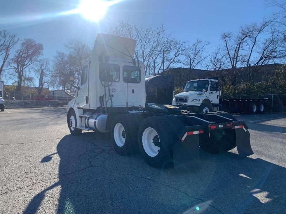 Day Cab Tractor-Heavy Duty Tractors-Freightliner-2018-T12664ST-Nashville (Mount Juliet)-TN-501,225\n\t\tmiles-$ 37,000 - Image 5