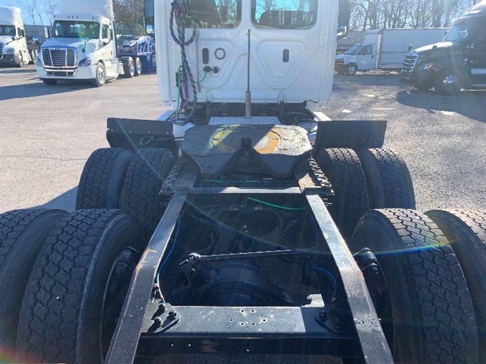 Day Cab Tractor-Heavy Duty Tractors-Freightliner-2018-T12664ST-Nashville (Mount Juliet)-TN-501,225\n\t\tmiles-$ 37,000 - Image 6