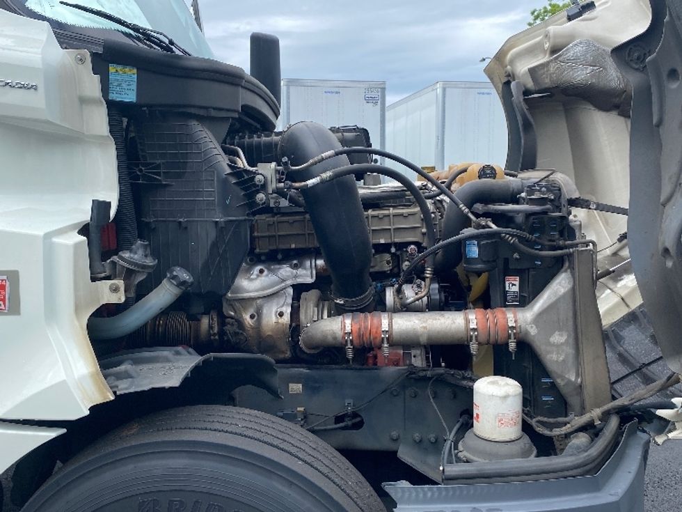 Day Cab Tractor-Heavy Duty Tractors-Freightliner-2018-T12664ST-Newnan-GA-664,945\n\t\tmiles-$ 26,750 - Image 14