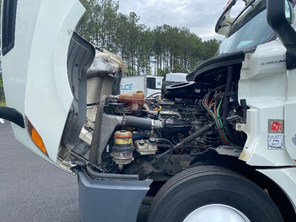 Day Cab Tractor-Heavy Duty Tractors-Freightliner-2018-T12664ST-Newnan-GA-664,945\n\t\tmiles-$ 26,750 - Image 15